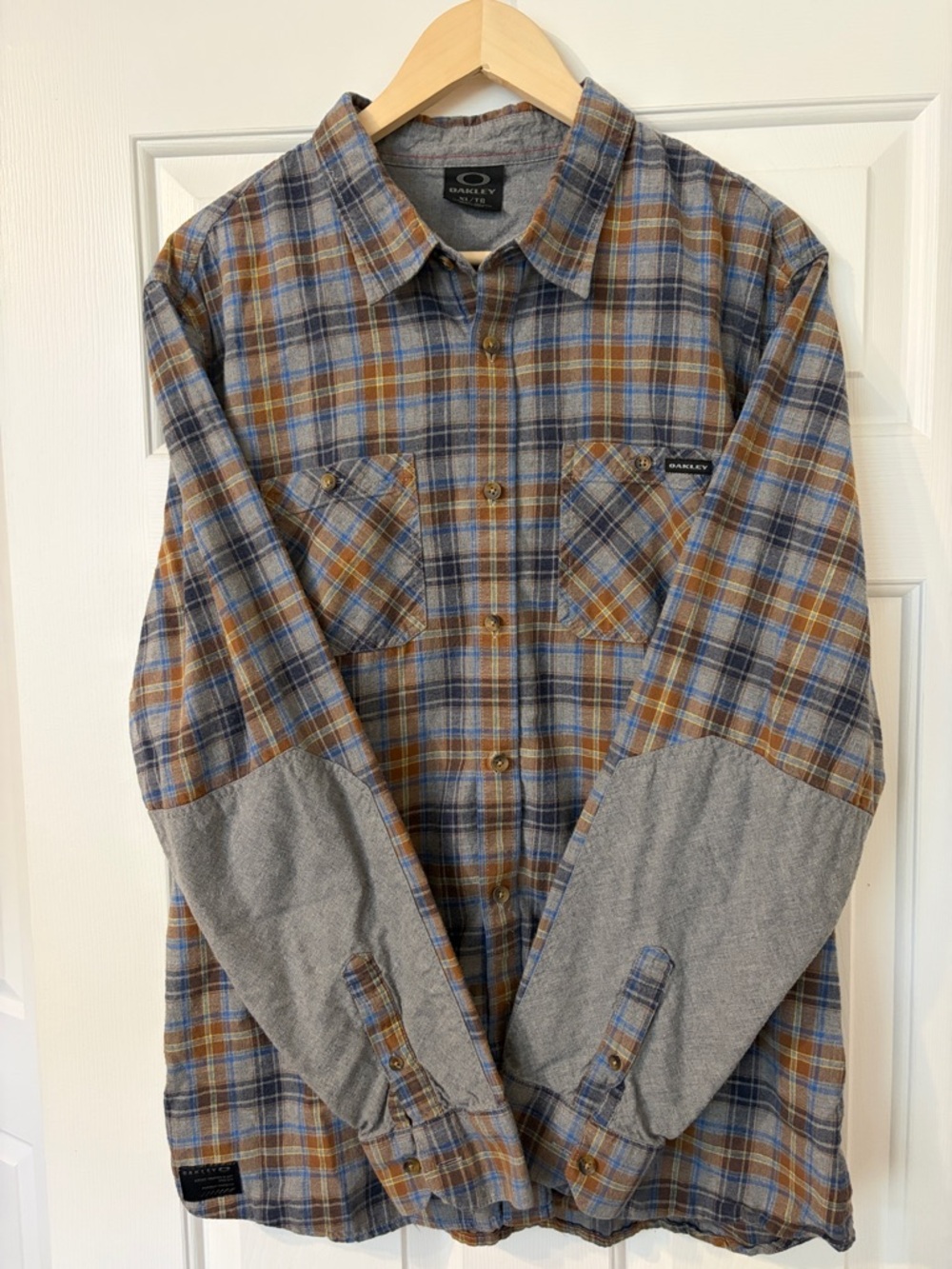 Oakley Plaid Flannel Shirt Jacket in Blue, Brown & Gray